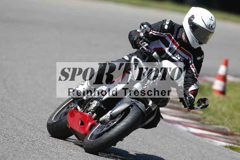 Archiv-2025/43 08.08.2025 Discover the Bike ADR/Bike 1 gruen/540